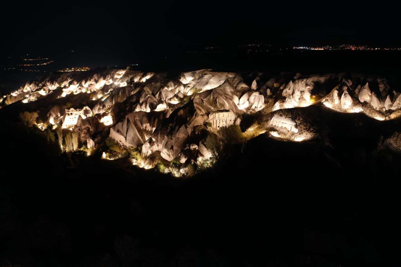 Bakan Ersoy: Kapadokya'nın güzelliğini gece saatlerine de yansıttık 1